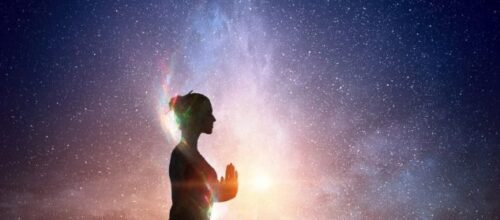 Pasqua è rinascere e ripartire.
Il miglior modo è farlo da se stessi.
Vi auguro una serena e luminosa Pasqua.               
Namaste’.
Nadia